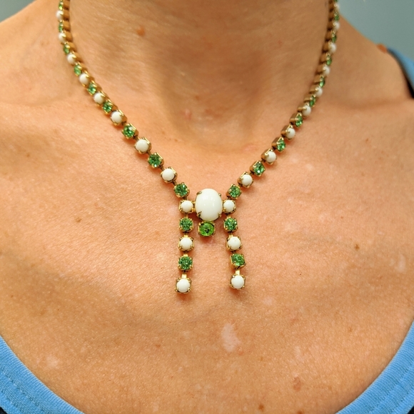 Vintage Milk Glass & Green Rhinestone Necklace - Picture 5 of 7